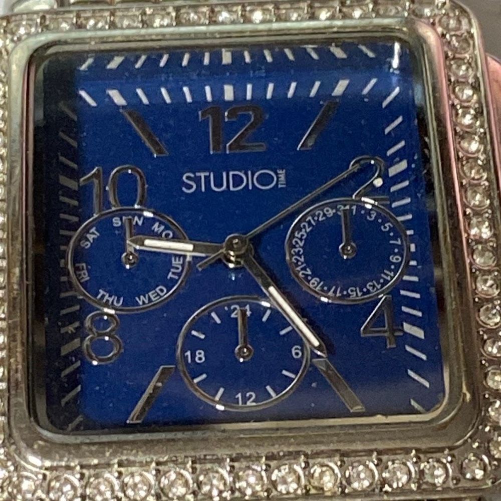 Studio Time Women's Silver Tone Rhinestone Bezel Chronograph Quartz Watch OS - Picture 10 of 10